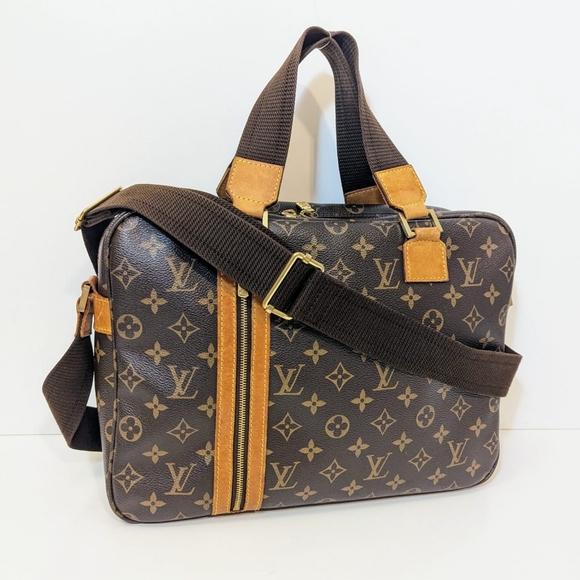 Authentic Louis Vuitton Sac Bosphore monogram Business Bag - Picture 3 of 13